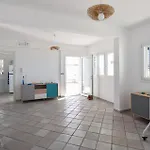 3 Bedroom Lovely In Gizzeria Lido Nyaraló *