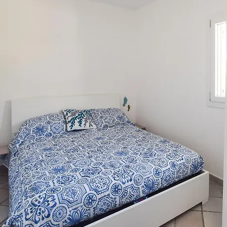 3 Bedroom Lovely In Gizzeria Lido La Taverna