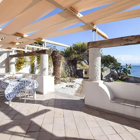 3 Bedroom Lovely In Gizzeria Lido Holiday home