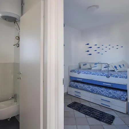 Härligt Hus Med 3 Sovrum I Gizzeria Lido Semesterbostad