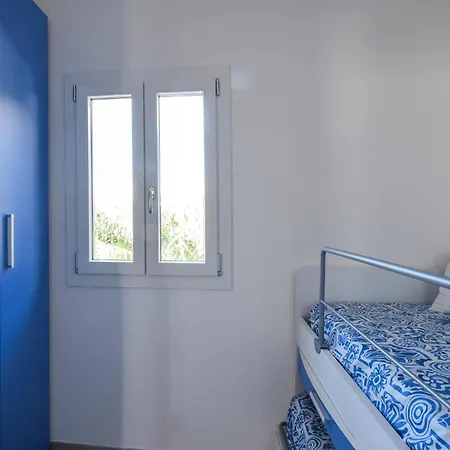 Holiday home 3 Bedroom Lovely In Gizzeria Lido La Taverna