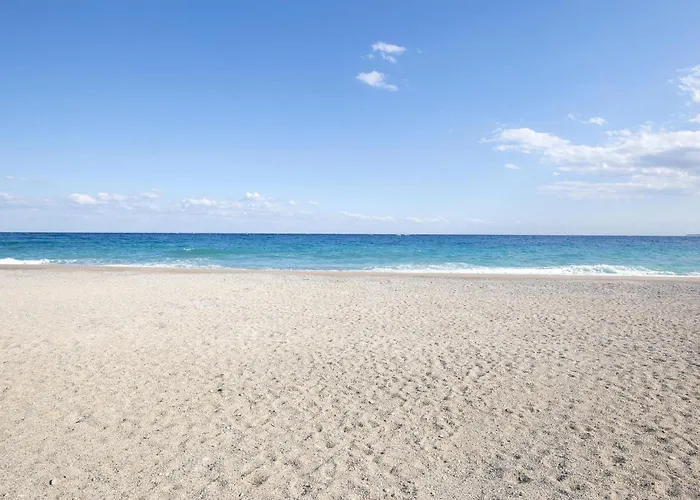 3 Bedroom Lovely In Gizzeria Lido La Taverna